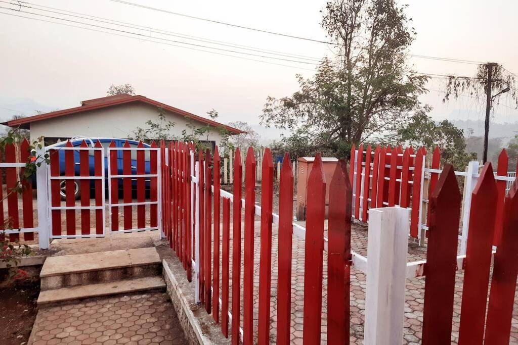 Joy Cottages - Premium Chalets, Vacation Home Rentals Карджат Екстериор снимка